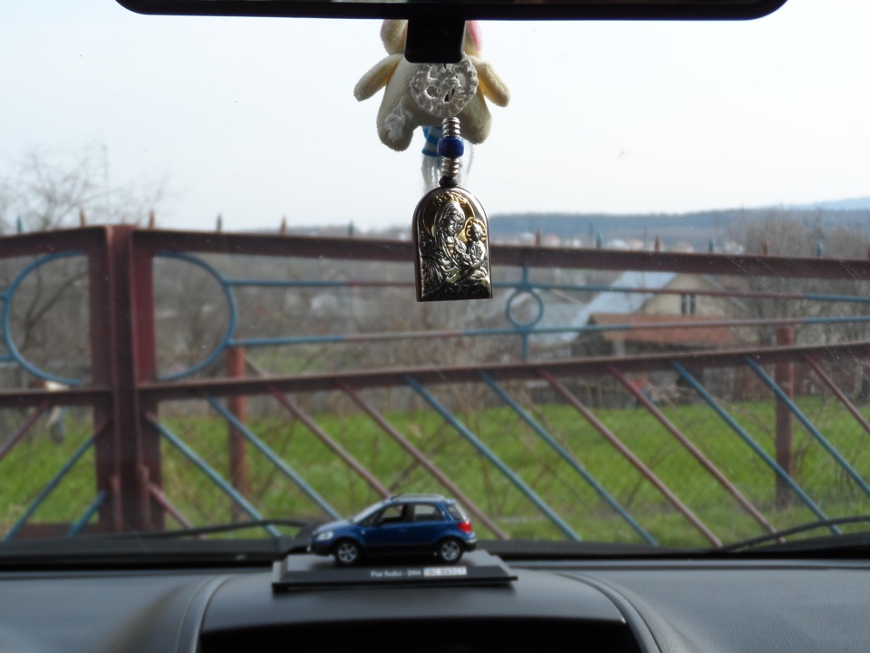 У 53,9% водителей Якутии есть свой дорожный талисман. Опрос от drom.ru