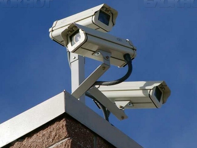 В Якутске со стены магазина похищена камера видеонаблюдения