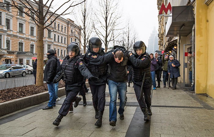 Полиция сообщила о 31 задержанном на несанкционированной акции в Москве
