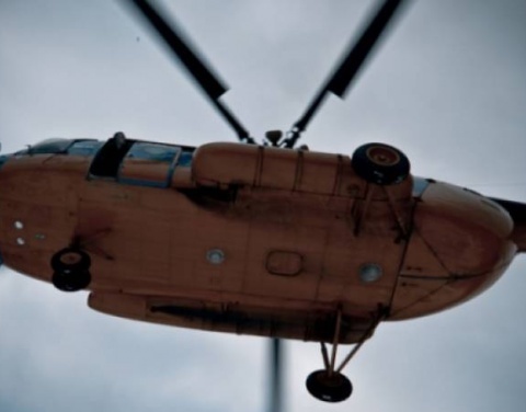 Работа вертолета МИ-8 и СВП "Кайман-10" продолжается