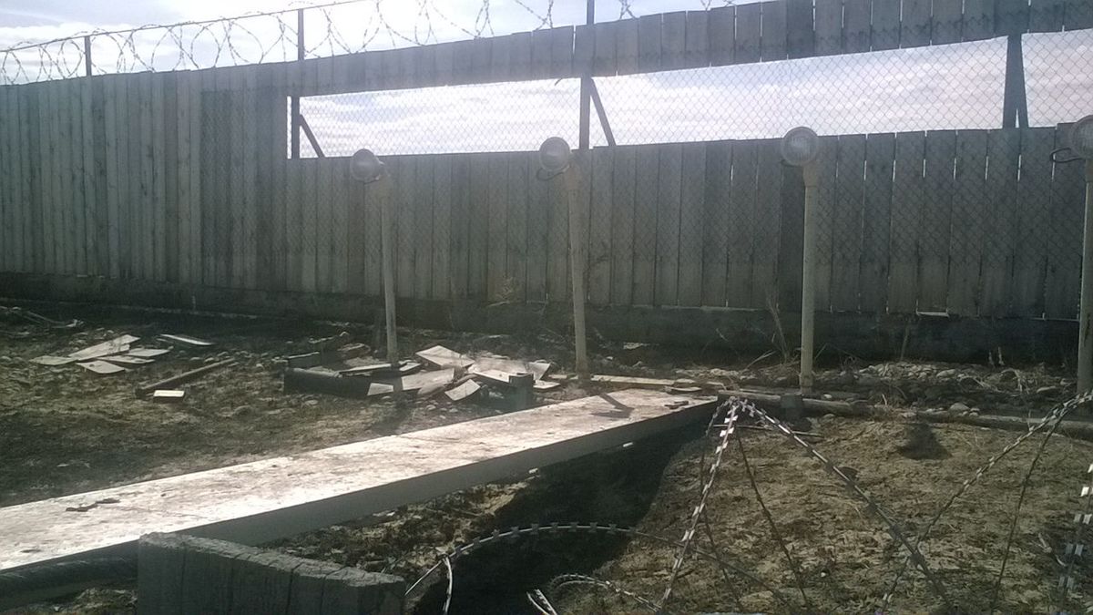 Фотовзгляд: пожар в начале взлётной полосы в Якутске