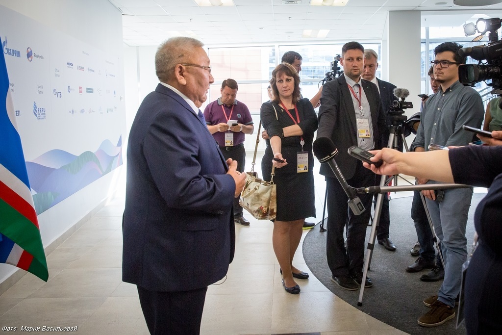 На площадке ВЭФ Егор Борисов дал пресс-конференцию для журналистов федеральных СМИ
