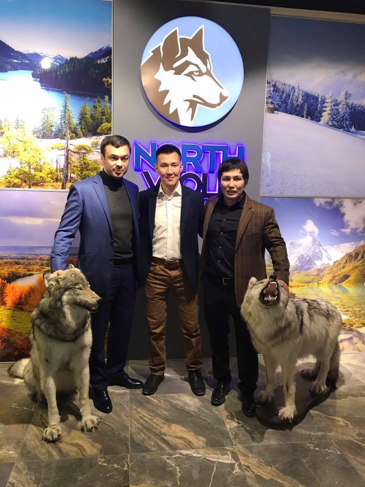 Виктор Лебедев открыл магазин в Якутске