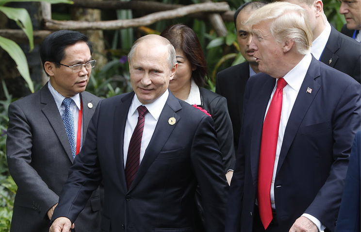 Путин и Трамп поговорили перед церемонией фотографирования во второй день саммита АТЭС