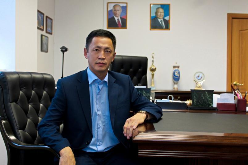 В отношении главы Усть-Майского района возбуждено уголовное дело о мошенничестве и служебном подлоге