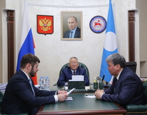 Глава Якутии Егор Борисов прервал отпуск из-за плотного рабочего графика