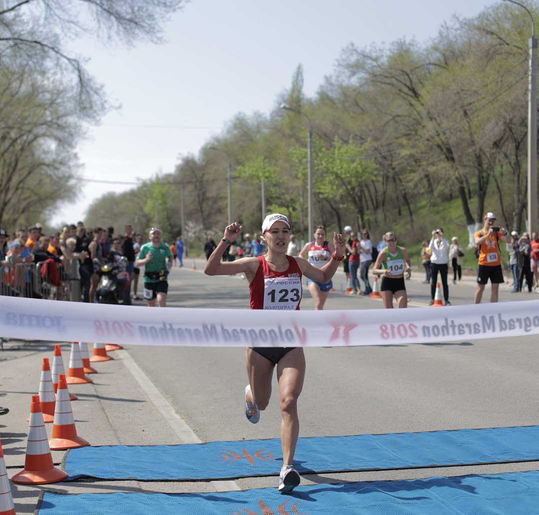 "Это была совсем не легкая победа", - якутская легкоатлетка Сардана Трофимова о Волгоградском марафоне