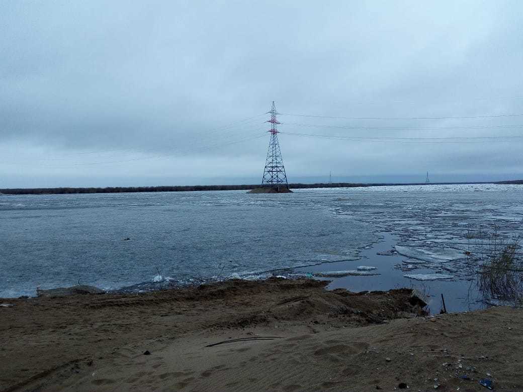 Затор льда в районе Якутска и его пригородов не обнаружен