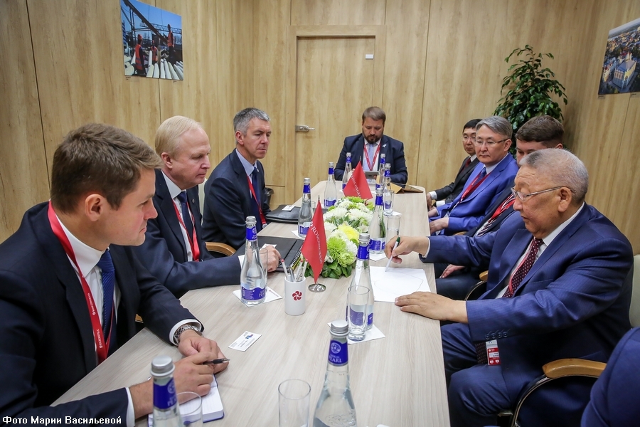 Егор Борисов встретился с президентом группы компаний British Petroleum Робертом Дадли