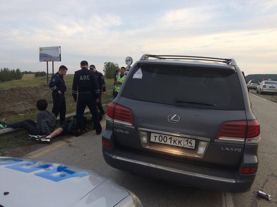 ГИБДД: В Якутске пьяный водитель на "Лексусе" пытался скрыться от полиции