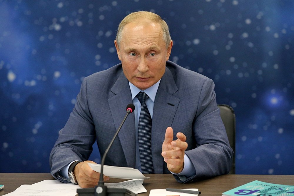 Путин назвал востребованные в будущем профессии