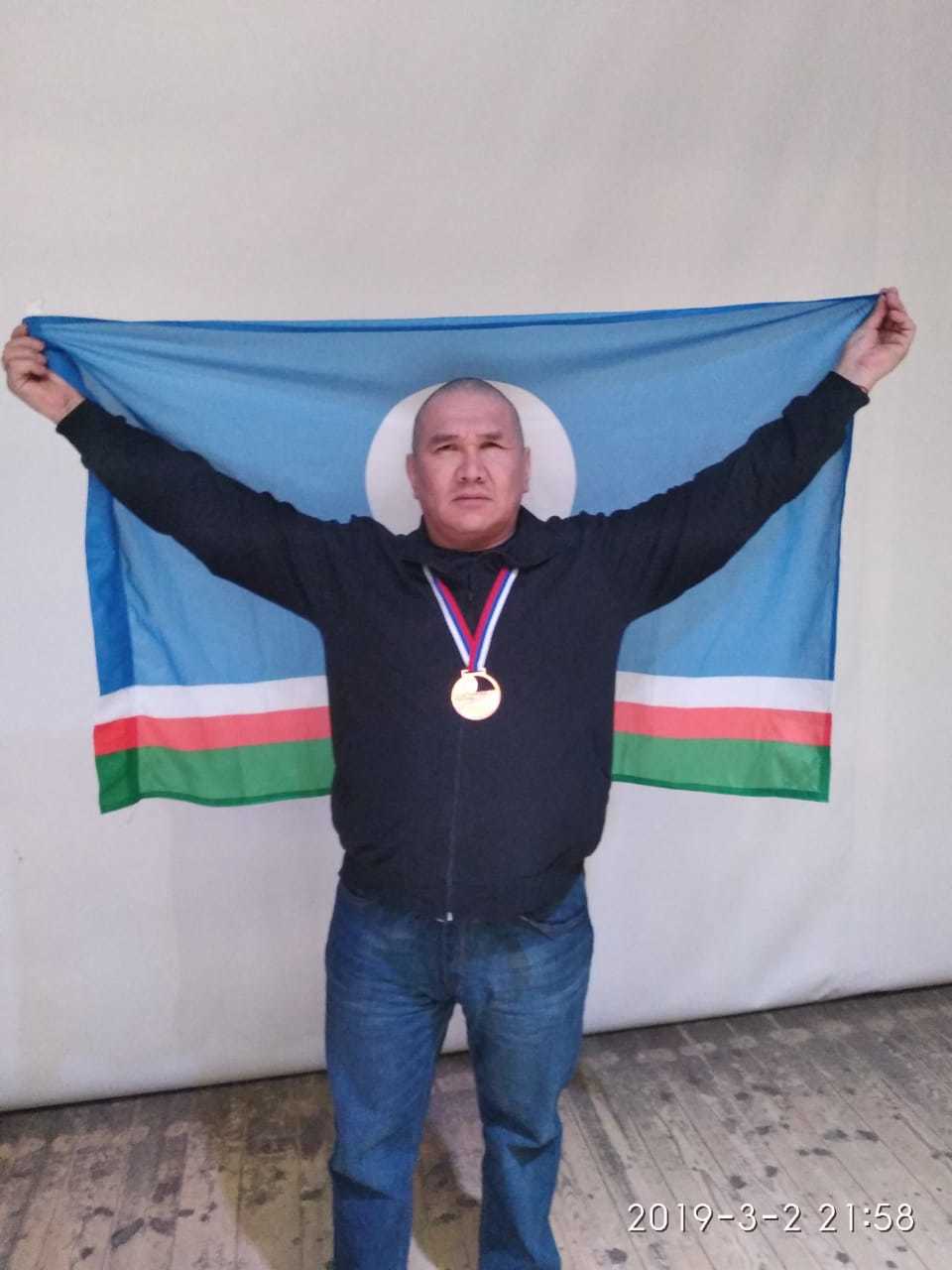Якутянин Дмитрий Захаров стал бронзовым призером чемпионата России по пара-армлестлингу