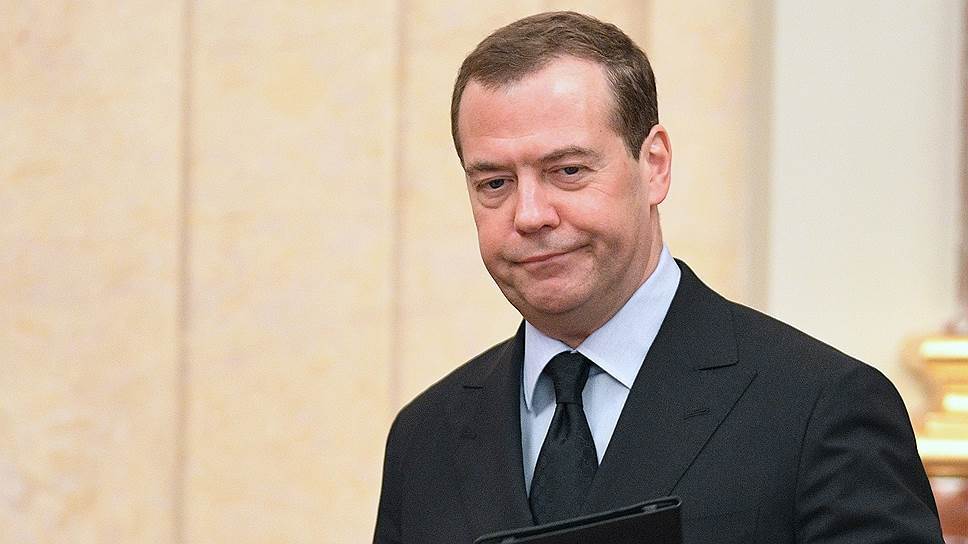Дмитрий Медведев обвинил чиновников в разгильдяйстве