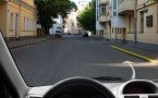 Ловушка для невнимательных: можно ли остановиться на жёлтой линии у бордюра — 28% ответили неверно на экзамене по ПДД
