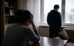 Сын проиграл большую сумму на ставках на спорт, а плачу я - исповедь матери