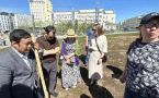 Фотофакт: Лучшие умы снова ищут способ озеленить площадь Республики