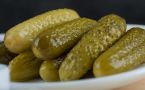 Квашенные огурцы «как из бочки»: старинный сибирский рецепт