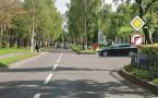 Задача на ПДД, в которой ошибается 50% водителей: когда включать поворотник перед парковкой?