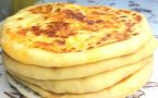 Завтрак для «вкусного» утра: ленивый хачапури на сковороде за 15 минут — румяный, сырный, горячий