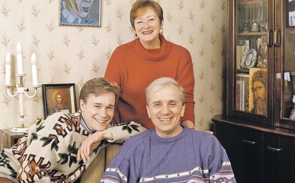 Развод в 79: почему Евгений Стеблов расстался со второй женой и как он поддержал сына-монаха