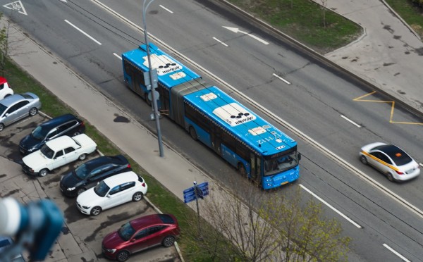 Неравнозначный перекресток — кому уступать: этот вопрос попадется на экзамене по вождению