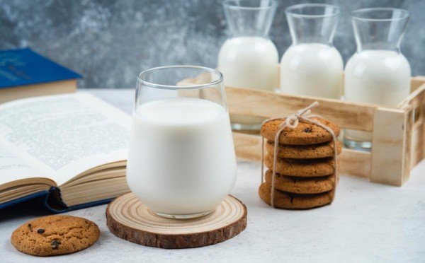 Белая смерть: нет, речь не о сахаре — всего 1 стакан молока или сыр ежедневно может вызвать рак, доказали ученые