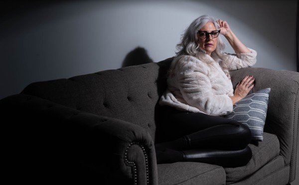 6 модных ошибок, которые испортят безупречный летний образ — особенно если вам за 60