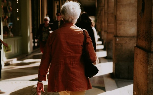 Восемь из десяти грешат этим: вот 3 стоп-сигнала вашего стиля — признаки, которые предательски прибавляют вам лет