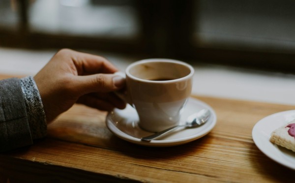 Кофе в зернах: не снобизм, а забота о вкусе — почему важна кофемолка и как раскрыть потенциал зерна