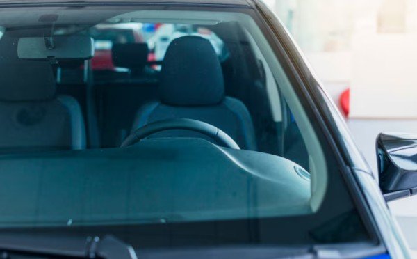 Развод на миллион: если вам оставили записку на автомобиле — не попадитесь на удочку мошенников