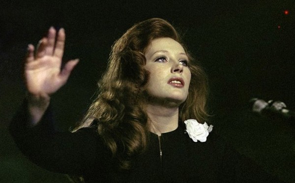 Триумф на «Золотом Орфее»: как «Арлекино» покорил мир — и кто на самом деле стоит за оглушительным успехом Аллы Пугачевой