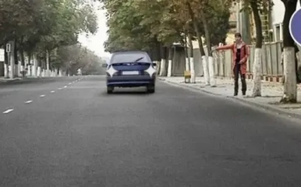 Можно ли включать заднюю: вопрос из билета ПДД, с которым не справились 80% претендентов на права