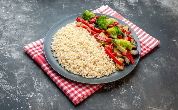 Перловка — любимая каша Петра Первого: как сварить её рассыпчатой всего за полчаса