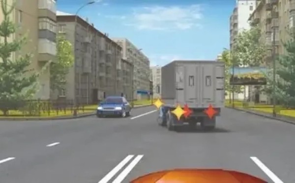 Не нравится — перепрыгни: есть ещё способ не ждать раскорячившийся посреди дороги грузовик? Вопрос из билета ПДД, где вероятность ошибки 94