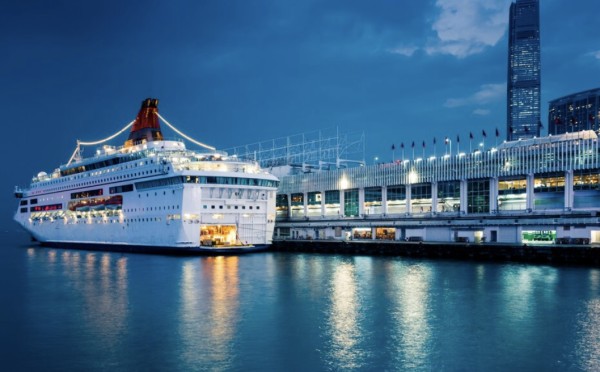 Работа не волк — каково трудиться на круизном лайнере, тяжело или живописно?