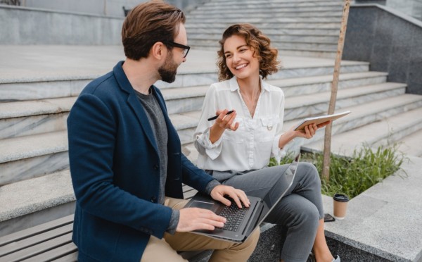 Кого встретишь, с тем год и проведешь — конец декабря сулит 1 знаку Зодиака массу важных и приятных знакомств