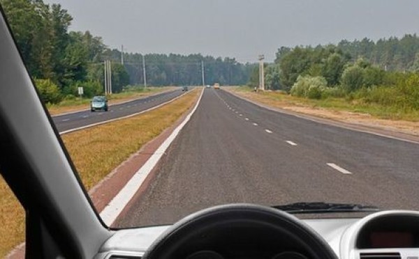 Неожиданно: по какой полосе можно ехать на максималке за городом — 99,9% лихачей нарушают ПДД