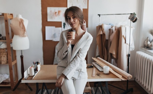 Даже пышка будет выглядит стройно: 5 нюансов, которые визуально полнят — откажитесь от них и будет вам счастье