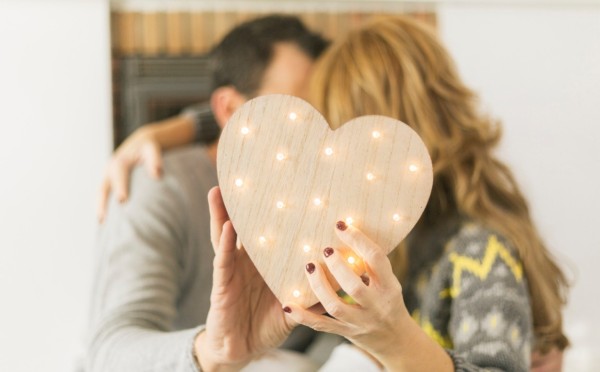 Мое сердце замерло: стрелы Купидона попадут прямо в цель — гороскоп для 1 знака Зодиака на 13 декабря