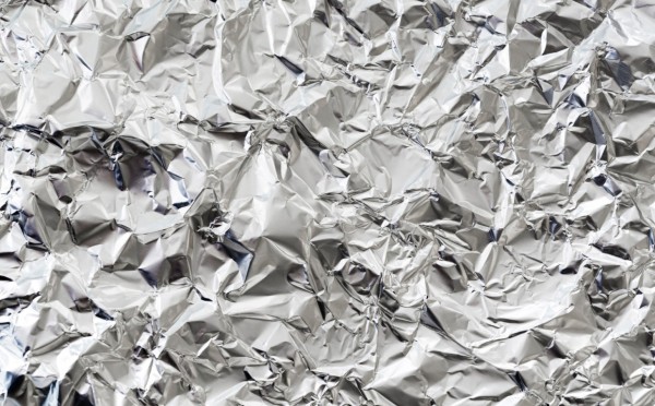 Как выбирать фольгу: не глупости, а полезный лайфхак — иначе как еще вы запечете мясо/рыбу на Новый год