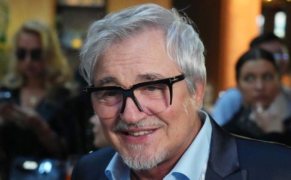 Микромир Диброва — всего да понемногу, но ему так комфортно... Как живет телеведущий?