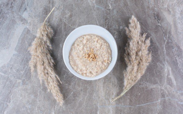 Кому овсянку есть хорошо: эта каша полезна, но есть нюанс — самые точные рекомендации врачей и диетологов