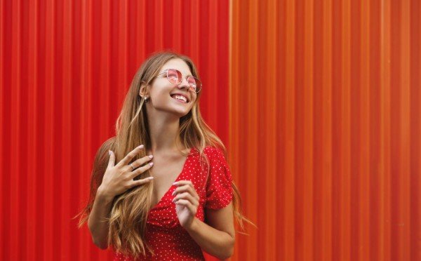 До конца 2025 года к ним придёт счастье: 2 знака Зодиака ждёт успех — с 8 декабря Вселенная встанет на вашу сторону