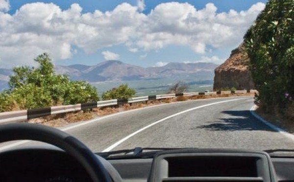 Когда дорога подаёт сигналы: о чем предупреждает вертикальная разметка — 78% ответили неправильно на экзамене по ПДД