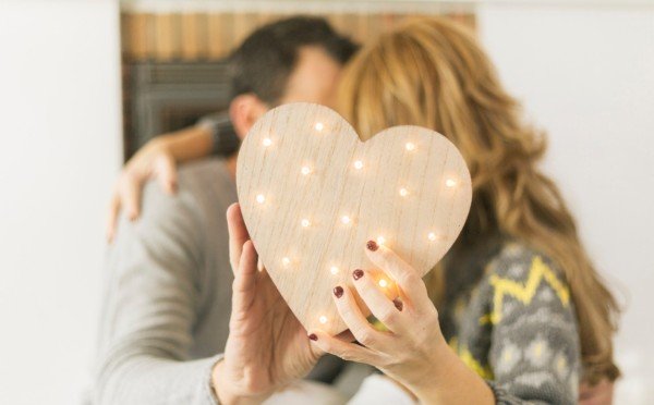 Мое сердце замерло: стрелы Купидона попадут прямо в цель — гороскоп для 1 знака Зодиака на 13 декабря