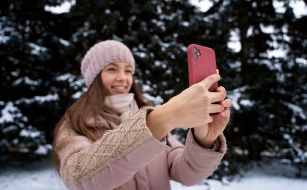 Айфон на морозе: простые правила, чтобы он не сдох при -20 — беречь, как ребёнка