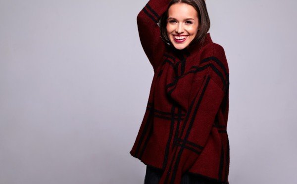 Цвета зимы 2025/2026: 7 главных оттенков сезона — собираем самый тёплый гардероб