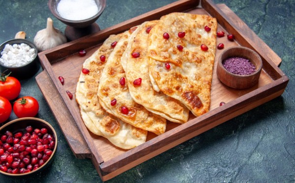 Китайские слоёные лепёшки с мясом: простой рецепт вкусного ужина — готовятся всего за 30 минут