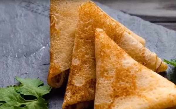 Чебуреки больше не жарю: перешла на блинные треугольники с мясом и 1 секретным ингредиентом — сочнее и без лишней мороки