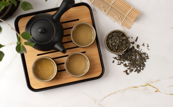 Полезен, но не всем и не всегда — какие тайны и нюансы хранит в себе распиаренный зеленый чай